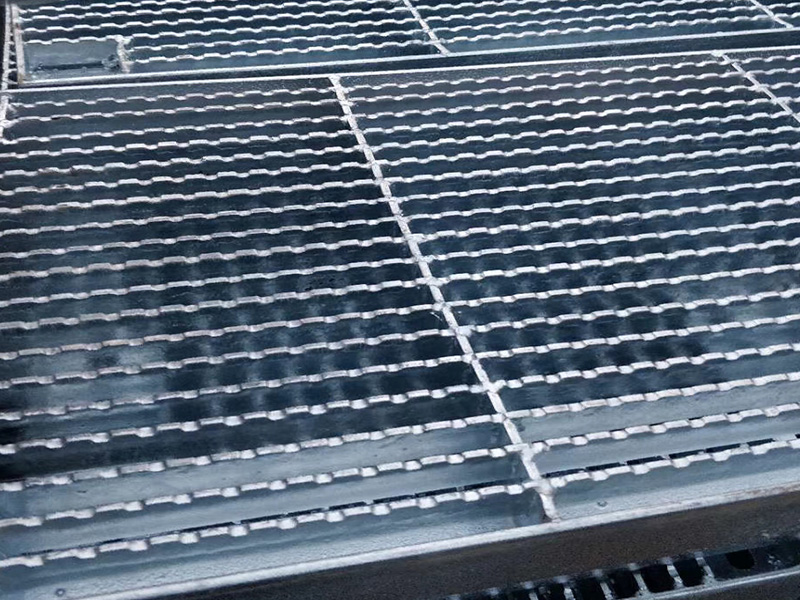 钢格板